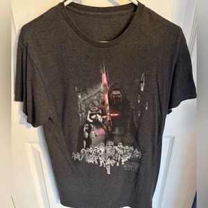 Star Wars Force Awakens T-Shirt, Men’s Size medium